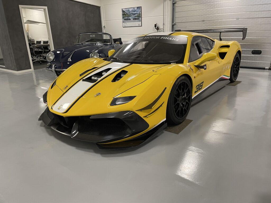 Ferrari 488 Challenge EVO